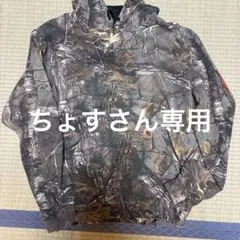 早い者勝ち‼️Carhartt 迷彩柄 フード付きパーカー
