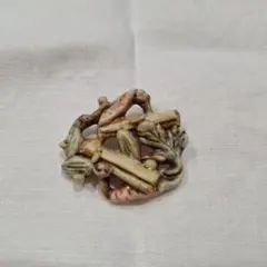 Item thumbnail for item 8418d8b1-8717-4490-9a80-8b6383661f0e