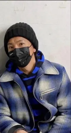 t*m様 キムタク着用同型同色supreme Hooded L/S Stripeのサムネイル
