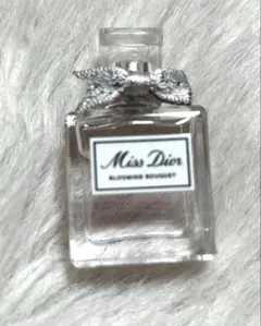 Miss Dior ブルーミングブーケオードトワレ5ml ミニ香水　ディオール