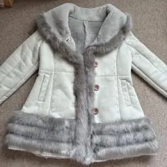 美品フード付きライトブルーグレームートンコート