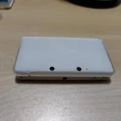 3DS本体　充電器　タッチペン　SDカード　その他カセット付き　値下げOK