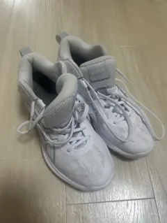 ASICS GELHOOPV17のサムネイル