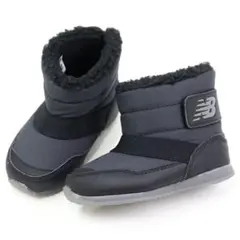 美品　21㎝　New Balance キッズブーツ　ブラック