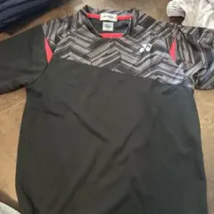 YONEX IS 半袖シャツ ブラック/グレー/レッド