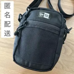 NEW ERA ニューエラ ブラックショルダーバッグ ポシェット