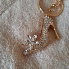 ハイヒール型クリスタルキーホルダー