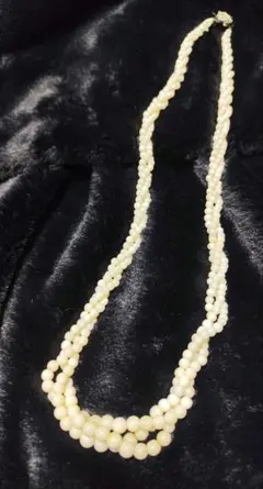 白珊瑚 3連ネックレス 上品ミルキーホワイト 約60cm シルバーメッキ金具