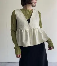 ap retro ジャガードぺプラムジレ/ベスト