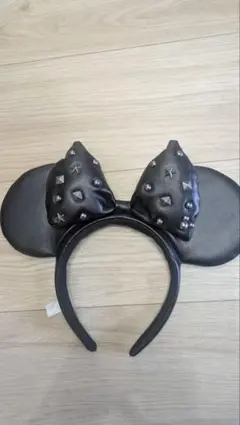 ディズニー スタッズ付きミッキー耳カチューシャ