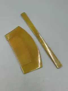 256ヴィンテージ　鼈甲　金色の櫛と髪留めセット