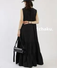 1chaku. バックリボンノースリーブティアードワンピース　ブラック