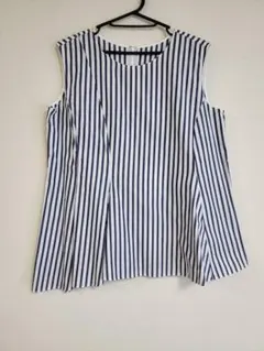 ノースリーブ トップス