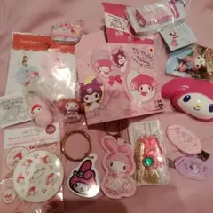 マイメロディ　キーホルダー　缶バッジ　ガチャガチャまとめ売り