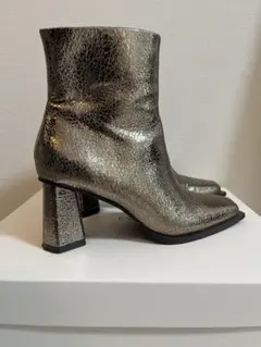 【着用1回】EVOL スクエアデザインヒールショートブーツ