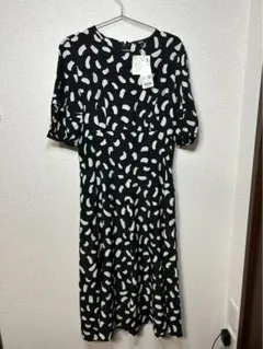 UNIQLO C ワンピース　バルーンスリーブ　黒