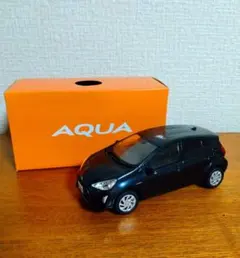 【非売品】トヨタ　カラーサンプル　 AQUA ⑤209ブラックマイカ