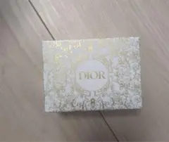 Dior ゴールド装飾ボックス
