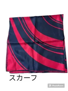 レディーススカーフ　黒と赤基調