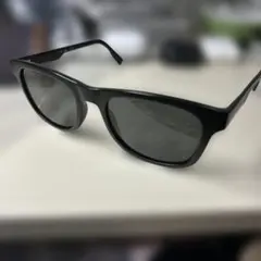 LACOSTE サングラス ブラックのサムネイル
