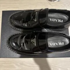 PRADA プラダモノリス　ローファーのサムネイル