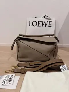 LOEWE パズルバッグ 希少 底鋲有り レア ミディアム サンド ショルダーのサムネイル