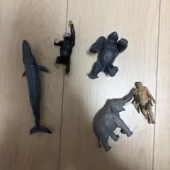 動物と原始人のフィギュア5体セット