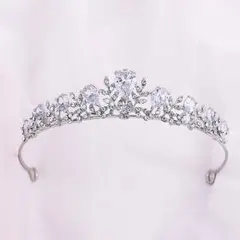 残り1点！ティアラ　ウェディング　結婚式　ブライダル　アクセサリー　パーティー