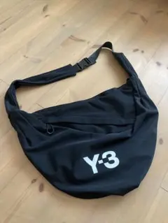 Y-3 ワイスリー メッセンジャーバッグ ショルダーバッグ ブラック【訳あり】のサムネイル