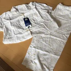 CLOSSHI 眠眠ラボ 快眠パジャマ クリーム Lサイズ　半袖　七分丈　花柄のサムネイル