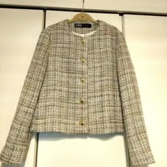 ZARA ノーカラージャケット ベージュ系