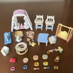 シルバニアファミリー　赤ちゃん　遊具　小物　ブランコ　イス　おまる　歩行器