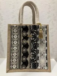 Item thumbnail for item cfdc6dfa-915a-4538-969a-8f49338ffd84