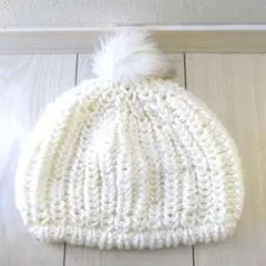 ❤セール中❤️送料無料❤ホワイト ポンポン付きニット帽 約20cm ボンボン 春