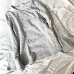 韓国子供服　Bee ベルスリーブ　トレーナー　130