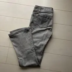 ピンダイ グレー スリムフィット デニムパンツのサムネイル