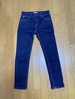 Item thumbnail for item 22aceb21-fdac-47fd-b861-7c67a559dfe9