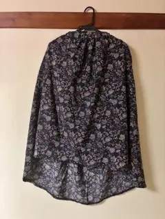 フレアスカート 黒地 花柄 Mサイズ