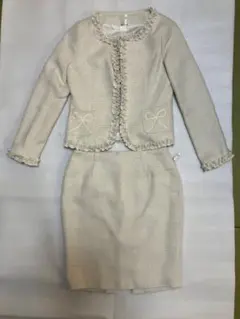 ママ　レディース春スーツ　入学式　卒業式