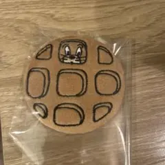 ワッフル模様のキャラクター缶バッジ ジェリー