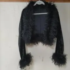 フェザー付き黒ベルベットクロップドジャケット日本製