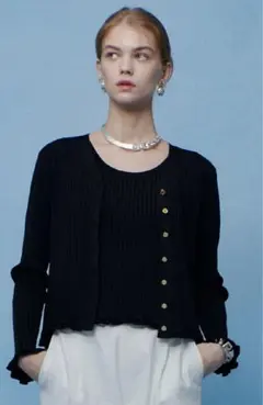 LOULOU WILLOUGHBY ワイドリブヘムフリルカーディガンのサムネイル