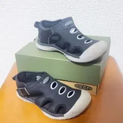 18cmウォーターシューズ黒　【キーン　スティングレイ】