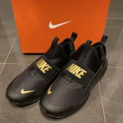 Nike ブラック/ゴールド スニーカー US 3Y 22センチ