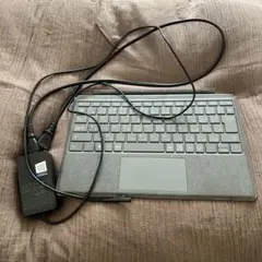 Microsoft Surface Pro7キーボード/充電ケーブル