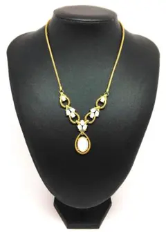 d*2様 良品 ジバンシィ ロングネックレス フラワー ゴールド 大ぶり