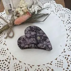 ハート型紫 花柄 和柄ヘアクリップ