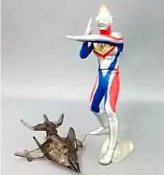 HG ウルトラマン34 放て!必殺のウルトラ光線編 ウルトラマンダイナのサムネイル