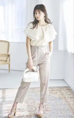dazzlin プリーツビッグカラーニットトップスのサムネイル