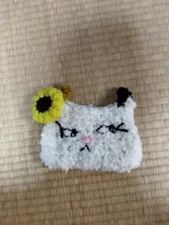 猫の顔刺繍ショルダーバッグ